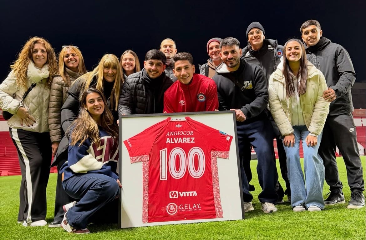 Francisco Álvarez, el 2 del Argentinos puntero que empezó como 10, cumplió 100 partidos y está en el radar de Boca