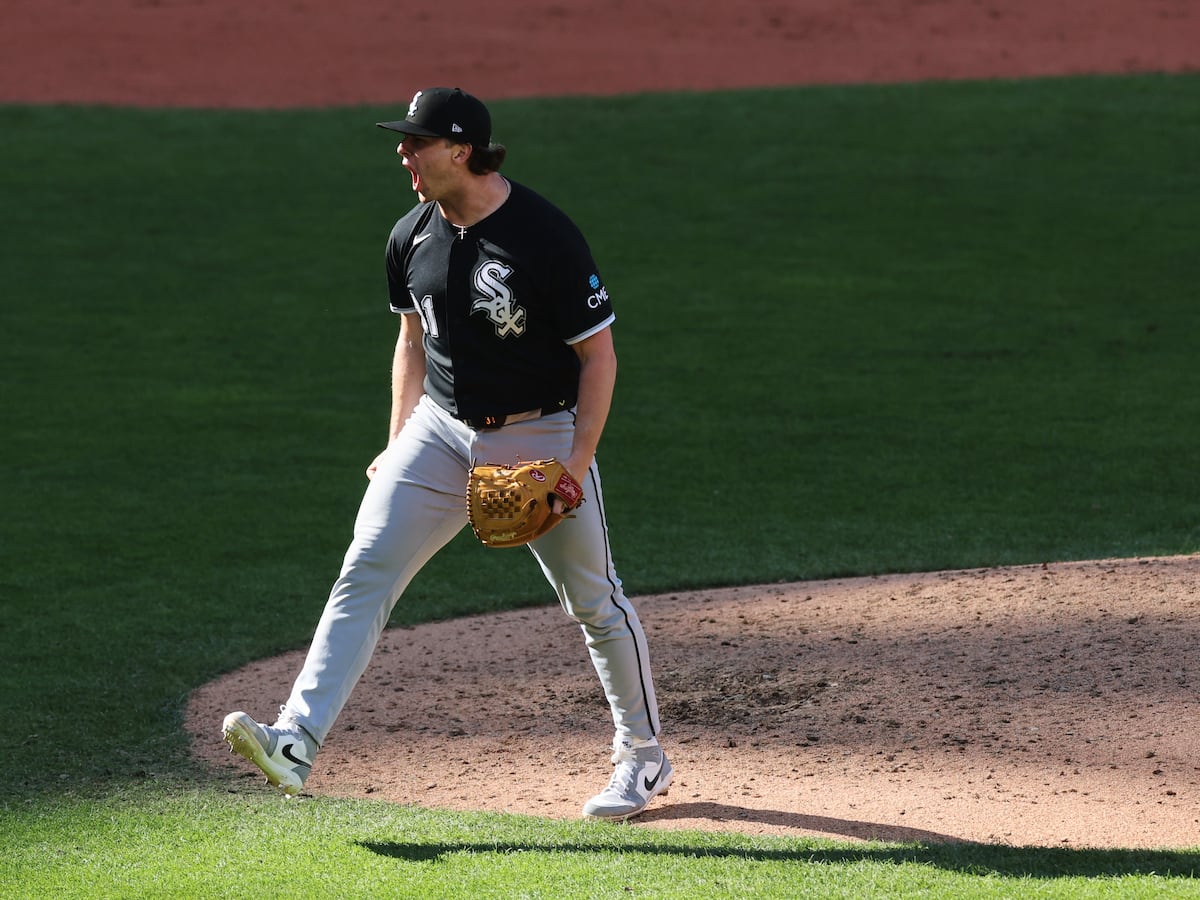 White Sox beat Guardians 3-0 in Game 1 of ALDS behind Murakami homer, 3-hitter