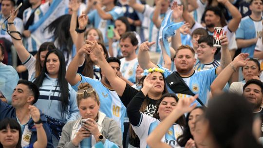 As Messi bows out, Argentines say 'thank you'