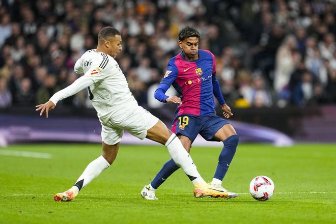 El duopolio de Nike y Adidas en el fútbol se resquebraja