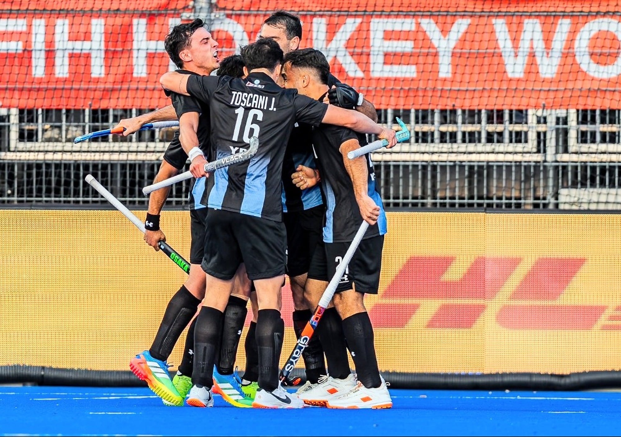 Los Leones le ganaron a Inglaterra y se ilusionan con las semifinales del Mundial de hockey 2026