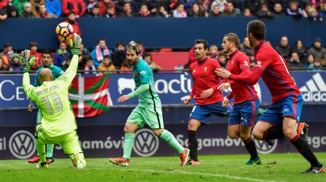 Con dos goles de Messi, el Barcelona superó 3 a 0 al Osasuna